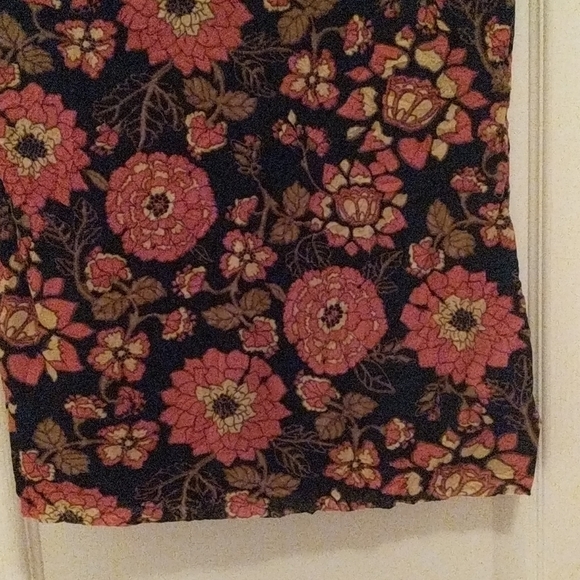 Style & Co. top.Size Med. Cap sleeves - Picture 4 of 6